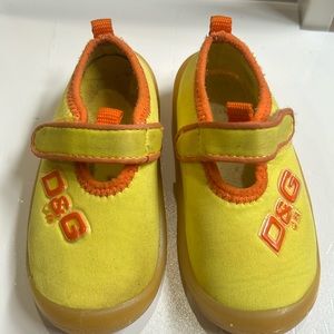 D & G water shoes